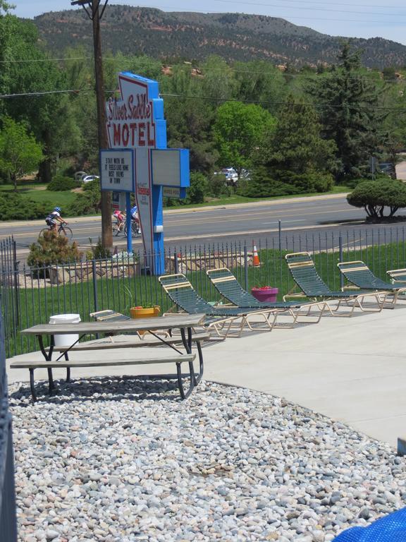 Silver Saddle Motel Manitou Springs Exterior photo